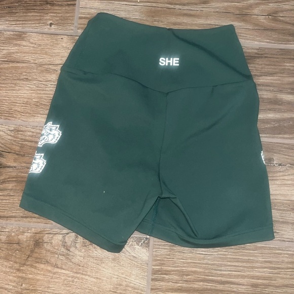 Darc Sports She wolves women’s shorts - Picture 2 of 3